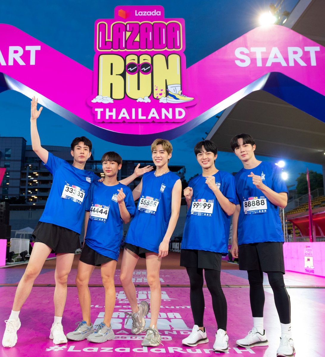 around_ent's tweet photo. ลาซาด้า นำทัพนักวิ่งร่วมหมื่นคน เพิ่มความฟิตกับ Lazada Run
งานวิ่งครั้งใหญ่ระดับภูมิภาค พร้อมพาผู้ชนะบินลัดฟ้าร่วมแข่งที่สิงคโปร์

อ่านต่อ https://t.co/prCl15befO

#AddFitnessToLife #วิ่งอันล็อกลิมิตเพิ่มความฟิตให้ชีวิต #LazadaRunTH #LazadaTH https://t.co/JBWlLirHlC