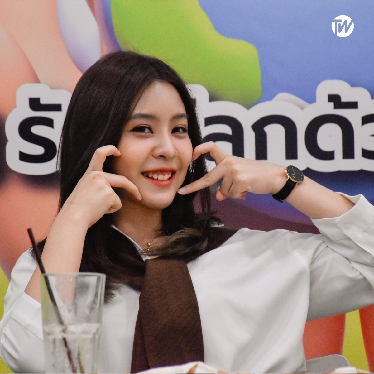 TarwaanISRPFC's tweet photo. [Pics] #TOYOTAxORNTARWAAN 

วันนี้สนุกกันมั้ยคะ ✨

📍 ร้านอาหารบ้านกลางซอย ทิพวัล
🗓 27 มิ.ย. 66

#WeDoToBalanceTheWorld
#โตโยต้าลดเปลี่ยนโลก
#TarwaanIsarapa #IsTarwaan #Uneq_Ent https://t.co/juSnNtHxpJ