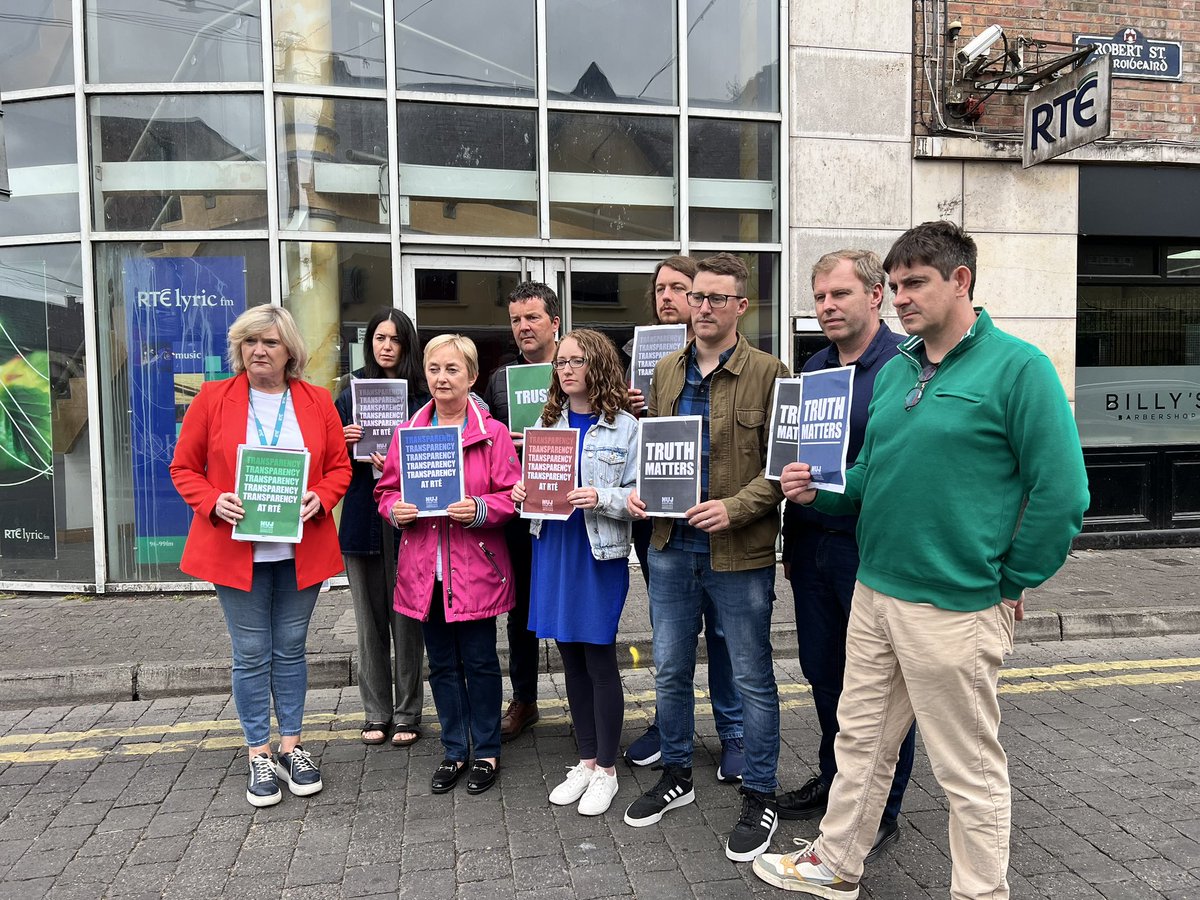 RTÉ staff in Limerick have staged a protest and are demanding full transparency <a href="/HalloranCathy/">Cathy Halloran</a> 

More to follow <a href="/Limerick_Leader/">Limerick Leader / Limerick Live</a> 

limericklive.ie