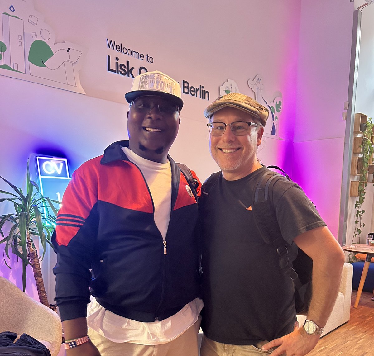 marvin_hosea's tweet image. #gopherconEU init photo with @goinggodotnet