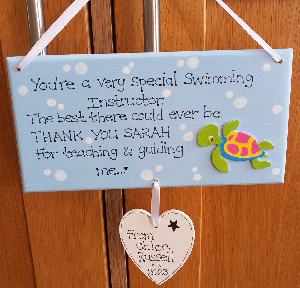 sharks21's tweet photo. Our swimming duck was retired but we have a new buddy.  Our cute little turtle has taken his place on the #Swimming Instructor plaque.  1 of a few new designs for a little gift!  
#EtsyHandmade #teacher #craftbuzz #inbizhour #womaninbizhour 
https://t.co/qM8Ctp2ML6 via @Etsy https://t.co/kTNpvX8x07