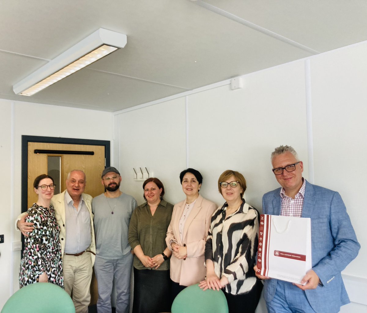 UniKentGlobal's tweet photo. Wonderful to welcome @IliaStateUni colleagues to Kent this week as part of @erasmusplusUK project focused on curriculum modernisation. Great connections with @ArtsHumsUniKent https://t.co/7bgkcVryjA
