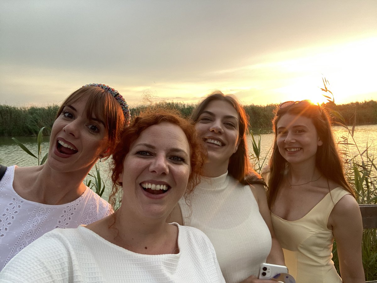 The Right Street digital tweet media