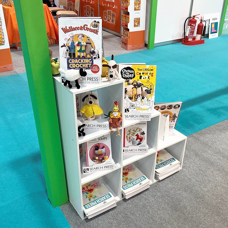 Search Press Circle tweet media