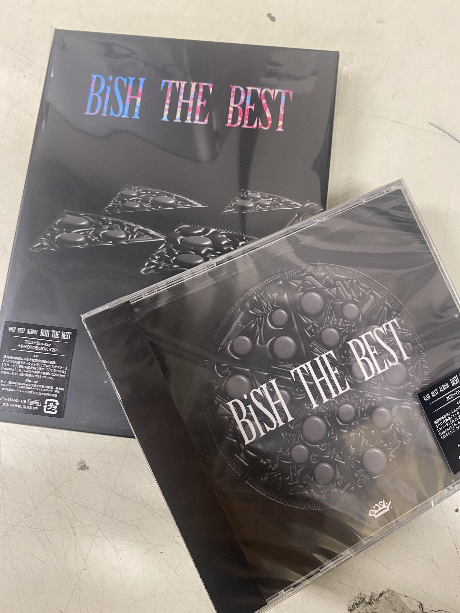 邦楽 BiSH THE BEST 2CD+Blu-ray+PHOTOBOOK BiSH THE BEST＜Blu-ray盤＞（2枚組CD＋Blu-ray）｜BiSH｜mu-mo