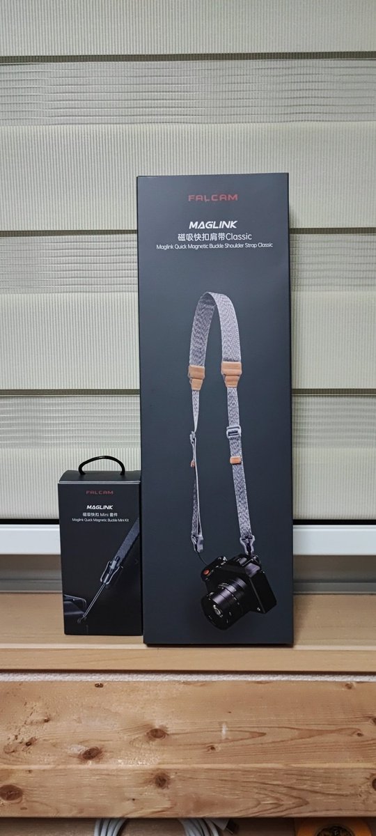 Free_Thinking_B's tweet image. Ulanzi Falcam Maglink 到着♪
🚗さぁ〜引っ張っるぞぉ〜♪
#Maglink 
#Ulanzi 
#カメラ 
#ストラップ