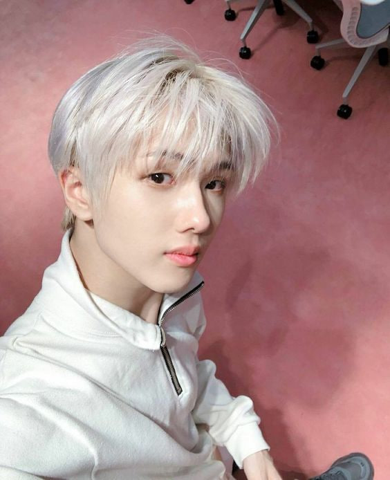 h290pe's tweet photo. jisung is not jisunging in this pic https://t.co/SPoTHGssgD
