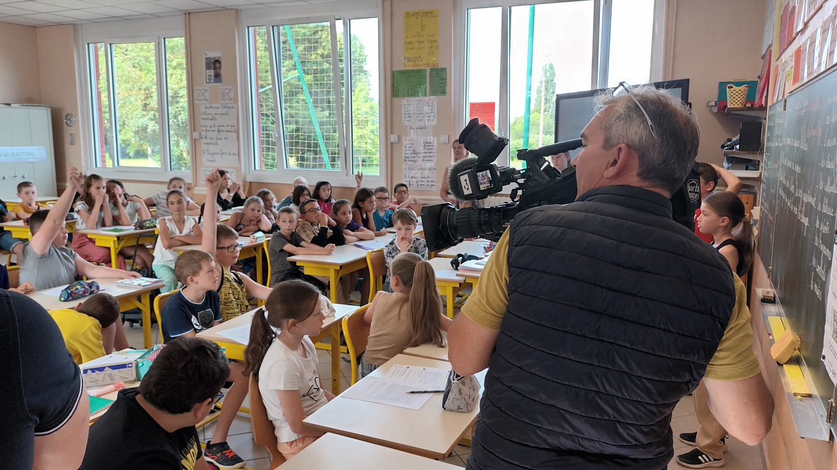 Soyez au rendez-vous demain 19h sur France 3 pour découvrir un reportage sur l'école Hostetter de Masnières suite à sa participation au Challenge "Ecole Vert l'Avenir" initié par le <a href="/sidec59/">Sidec-Cambresis</a> en partenariat avec GRDF #ecolevertlavenir