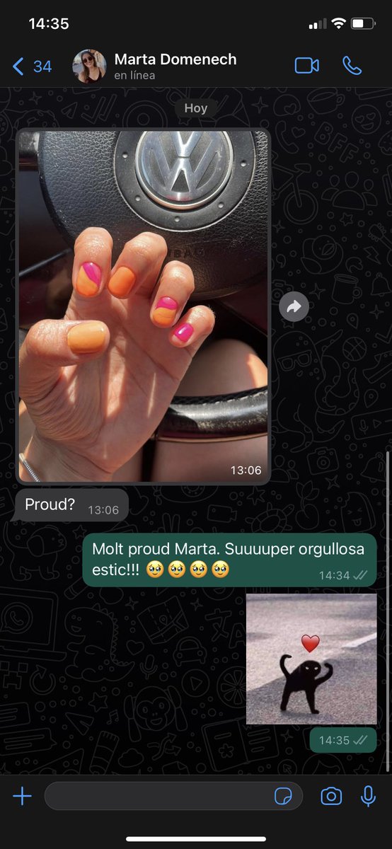 La base de la nostra amistat és compartir menjar sempre q anem a un bar i estar orgulloses quan aconseguim tindre unes 💅🏻 de persona adulta. 
Y no pido más🫶🏻