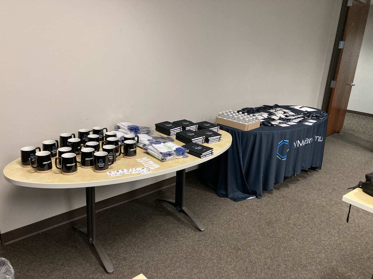 tehkuhnz's tweet image. 🧵For @SpringOne Tour Detroit 🧵

Reception kicking off #SpringOne tour #Detroit