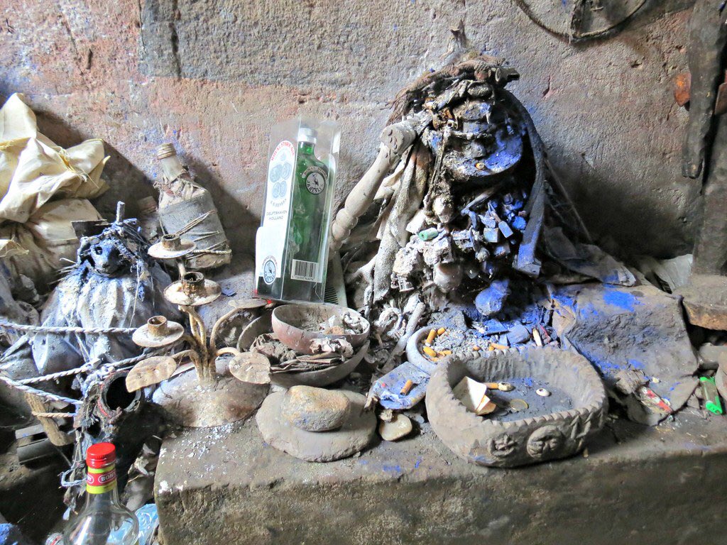 Gen Buhari On Twitter Just In NDC Sharing 200 And 100 Cedis To gen-buhari-on-twitter-just-in-ndc-sharing-200-and-100-cedis-to