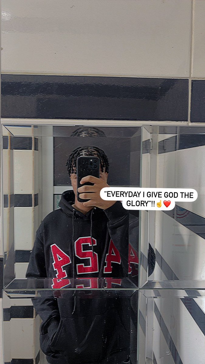 Pre_shy01's tweet photo. “Everyday I give God the glory”☝️❤️ https://t.co/CiiCdya7dl