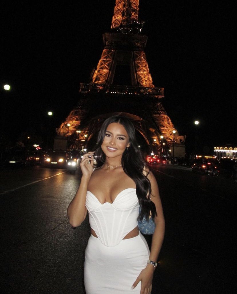 JaydaStoneRP's tweet photo. My god @TurnerJonothan_ surprised me with a trip to Paris! 💕💖 one from last night. https://t.co/V3fberE4vp