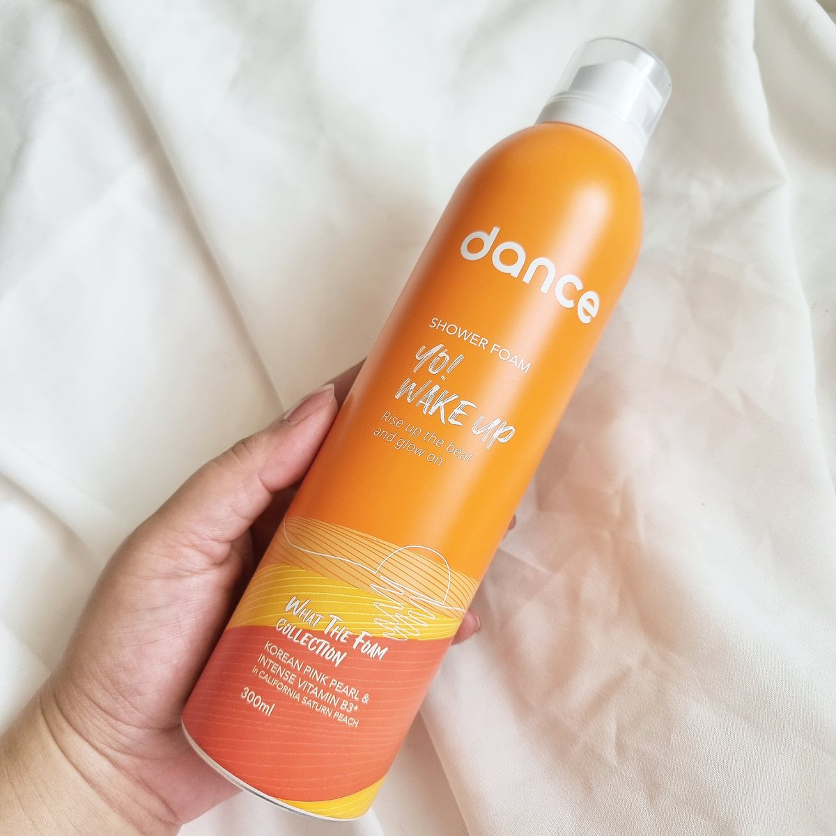 thisisoleang's tweet photo. #danceTH ออกโปรดักส์ใหม่ shower foam ได้มาลองแล้วชอบมาก ฟองโฟมนุ่มมมมมม อาบน้ำสนุกมากเอาจริง กลิ่น Yo Wake Up กลิ่นหอมสดชื่นของพีส บลอสซั่ม หอมแอคทีฟ สดใส หอมฟุ้งห้องน้ำเลย ละกลิ่นติดผิวดี๊ดี
#แดนซ์ทุกมู้ดสุขทุกโมเมนต์ #อัพมู้ดบูสท์ผิวโกลว์ #ใช้ดีบอกต่อ https://t.co/ipd1hFSzXR