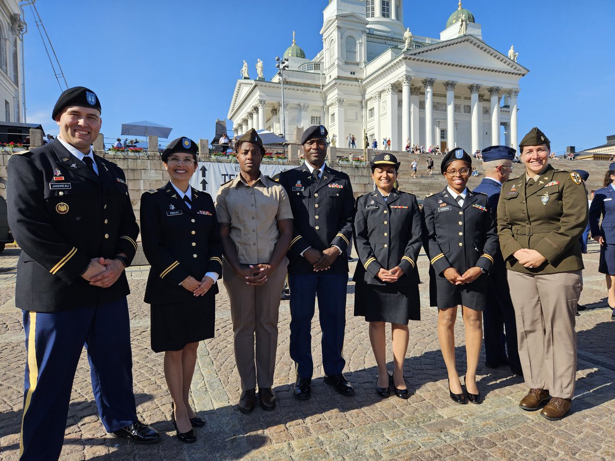 USA 🇺🇸 representing strong at the opening ceremony CIOMR's Junior Medical Reserve Officer Worshop in Helsinki, Finland <a href="/USArmyReserve/">U.S. Army Reserve</a> <a href="/USAFReserve/">Air Force Reserve</a> <a href="/USNavy/">U.S. Navy</a> <a href="/ARMEDCOM1/">Army Reserve Medical Command</a>