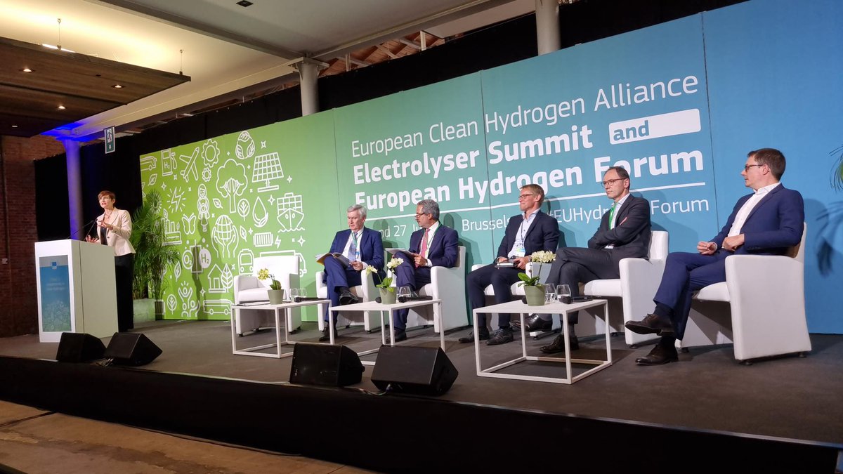 “We hope that the electricity market design reform #EMD will further support storage and flexibility with a technology neutral approach.”
<a href="/ErkkiMaillard/">Erkki Maillard</a> at <a href="/ECH2A/">European Clean Hydrogen Alliance #ECH2A</a>
