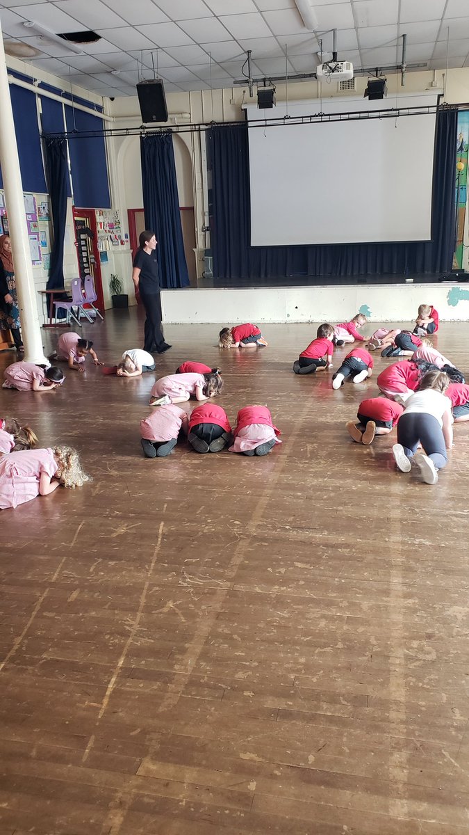 2029_mps's tweet photo. @Kinetic_Theatre  having a wonderful dance and theatre session with Charlotte. #LittleMermaid @marlboroughpri https://t.co/WZ3zaG1oCl