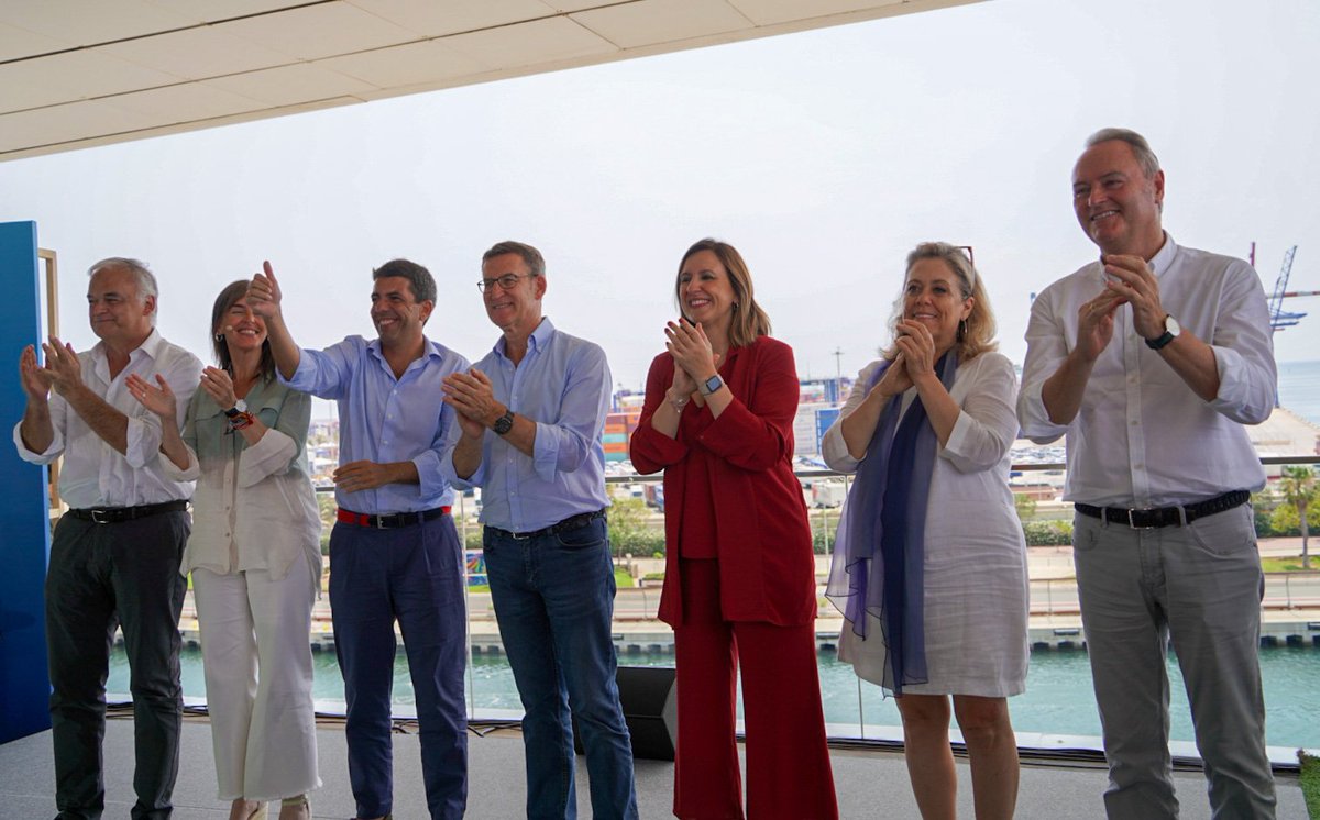 Feijóo ha escogido Valencia para presentar las medidas de Sanidad para el próximo Gobierno de España.

Un área basada en el refuerzo de la Atención Primaria, la retención del talento y la salud mental.

La Sanidad Pública será prioritaria para <a href="/NunezFeijoo/">Alberto Núñez Feijóo</a>.