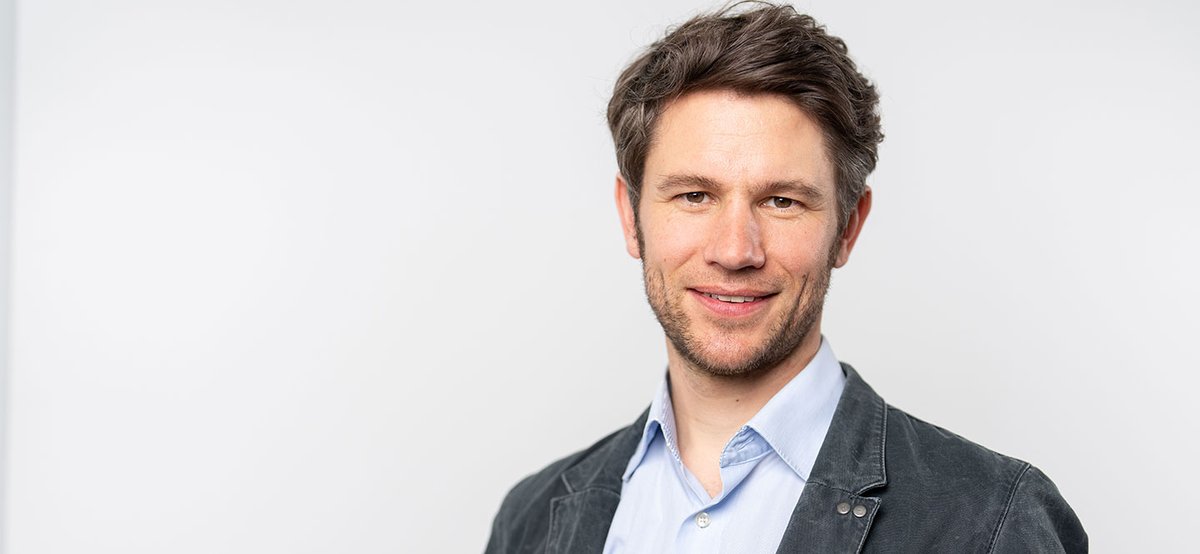 VolkswagenStiftung (@volkswagenst) on Twitter photo "In Sachen #Partizipation hat die Wissenschaft Nachholbedarf!" Wieso und warum, das erklärt @PKluegel im Interview👇volkswagenstiftung.de/de/news/interv…
Wir freuen uns, dass Patrick seine Expertise beim Förderprojekt <a href="/ai_rhet/">RHET AI Center</a> in Tübingen einbringt!
#WissKommHoch3 #WissKomm "In Sachen #Partizipation hat die Wissenschaft Nachholbedarf!" Wieso und warum, das erklärt @PKluegel im Interview👇volkswagenstiftung.de/de/news/interv…
Wir freuen uns, dass Patrick seine Expertise beim Förderprojekt <a href="/ai_rhet/">RHET AI Center</a> in Tübingen einbringt!
#WissKommHoch3 #WissKomm