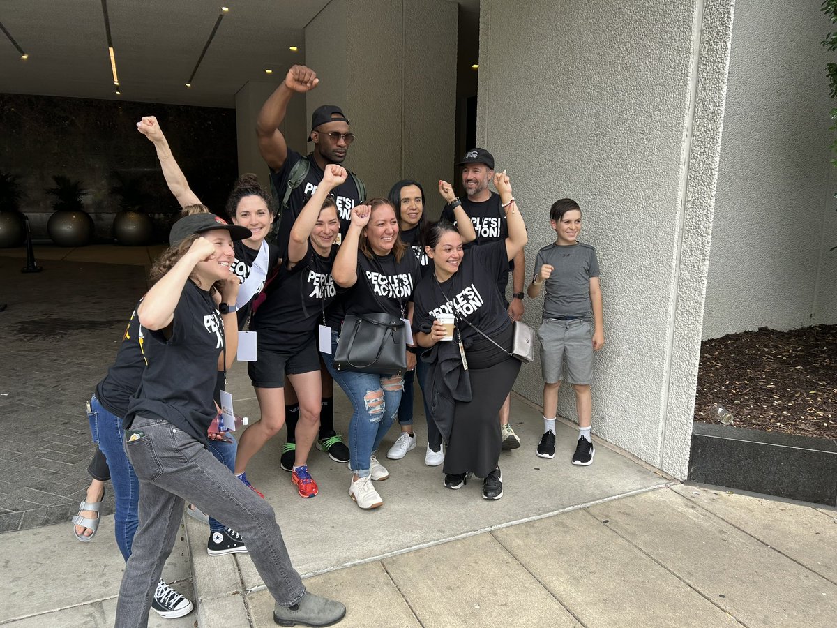 PplsAction's tweet photo. A lot of people in the streets means a lot of bellies to fill! 
The food’s here. 🥪
The people are too! ✊
Follow us closely today to see where we take action!!
#PeoplesConvention https://t.co/9vAQ6O5KFJ
