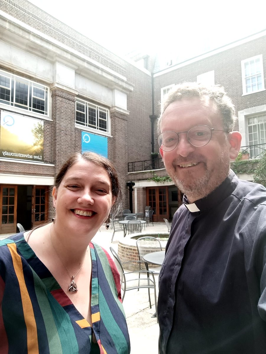 Talking all things #ecumenical with ⁦@TimNorwood⁩ yesterday the new ⁦@churchofengland⁩ National Officer for Local Ecumenism. Great to share stories of where people and Churches are coming together in worship and service across England. #unity #hope