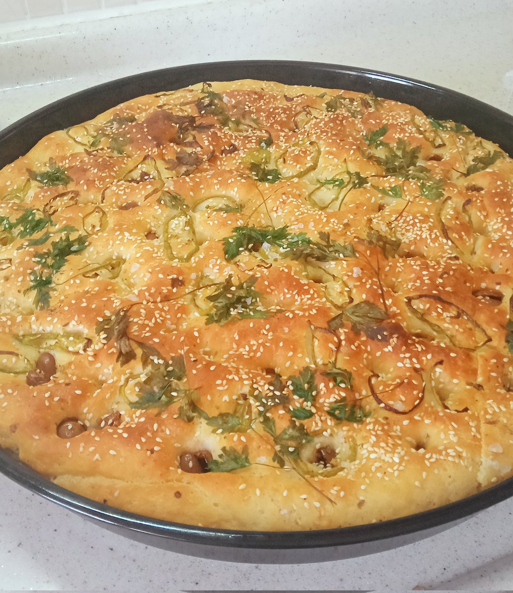 Focaccia yapıyoğğ. Kütük Elazığ.