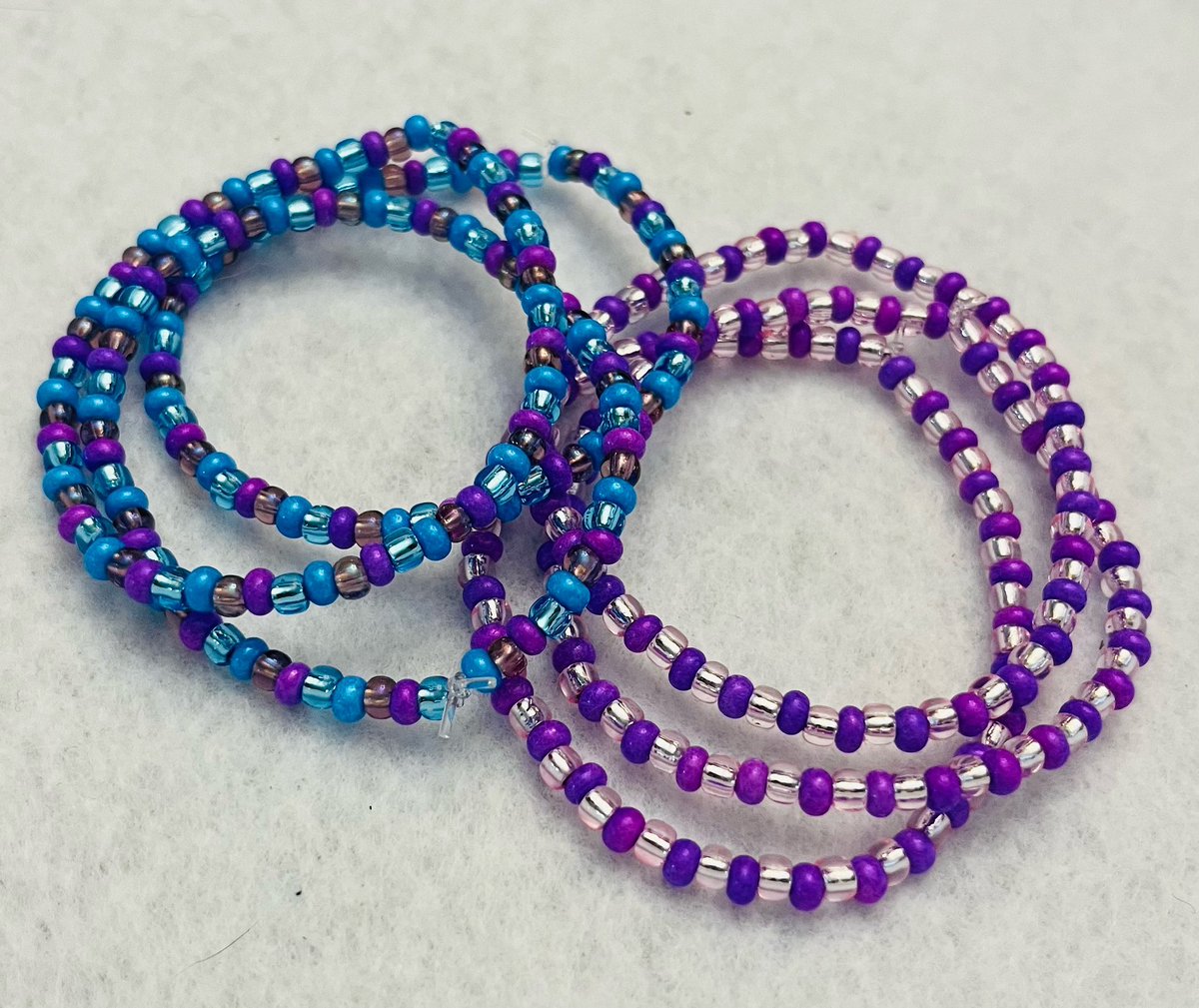 Berry blues and purples 🫐💜
New seed bead bracelets!

Available on Etsy: Etsy.com/shop/BinarySta…

#etsy #etsycanada #etsyshop #etsyhandmade #etsyjewelry #etsybracelets #etsyfinds #etsyjewellery #handmade #etsyseller #etsysellers #etsystore #etsycanadaseller #handmadecanada