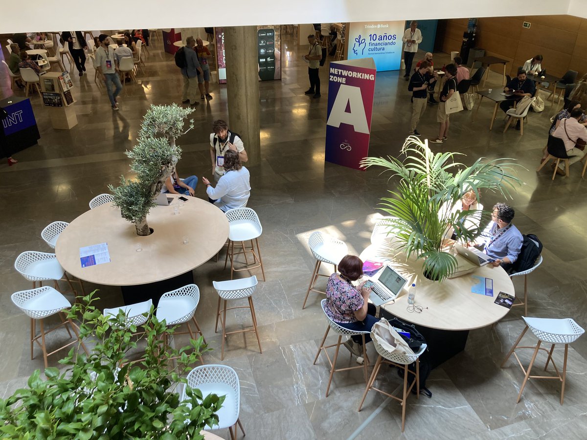 almaguionistas's tweet photo. Ya estamos en Toledo, con los cuatro proyectos de #Pitchclips de ALMA seleccionados en @Conecta_Fiction. Mucha suerte a sus #guionistas. https://t.co/45DURng8z2