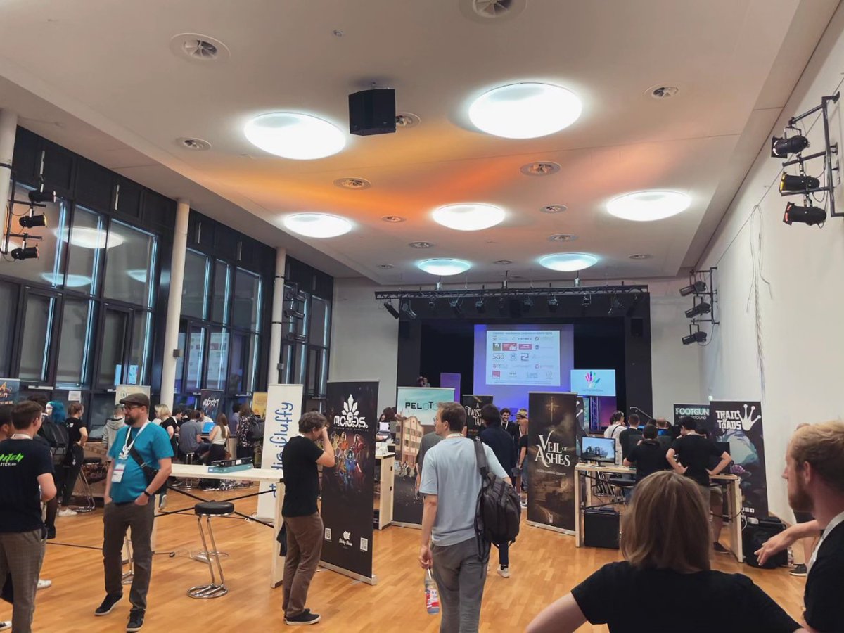 InbexSystems's tweet image. Our COO Björn Bergstein was on the road at the #GermanDevDays! 🎮

Besides #networking and exchanging ideas, @Raakasch also held a workshop on &quot;Agile Management in the Gaming Industry&quot;. 

We are happy to receive more recommendations of such events! Hope to see you there soon! 🤗