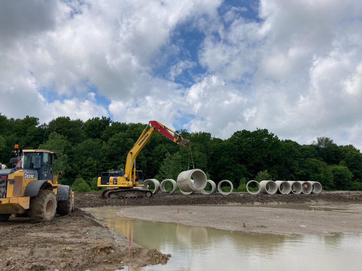 Coldstream_45's tweet photo. CH Excavating underway to bury 60 pcs of 1.8m diameter reinforced concrete pipe with several 3.6m diameter maintenance holes in one of Northwest London's new 313-unit condo developments near Hyde Park Road and Fanshawe Park Road... And there's lots more coming 😀 https://t.co/iKW20Rw9YM