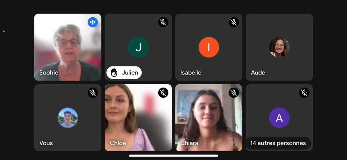 #ConferenceDePresse | L’<a href="/ANEMF/">ANEMF</a> présentait aujourd’hui le guide de lutte contre les #VSS !

Nous sommes fière avec @ChiaraB_ANEMF de pouvoir proposer ce guide aux étudiants et étudiantes en #médecine 

Merci à la <a href="/cped_egalite/">CPED - Chargé·es de mission Égalité de l'ESR</a> pour son soutien sans faille !