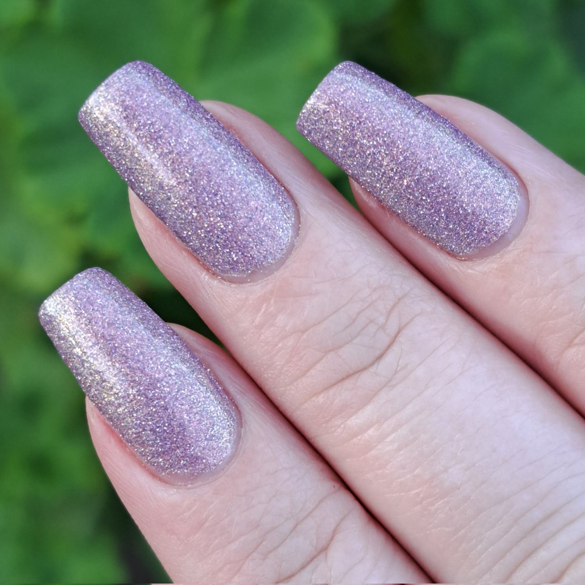 givemesparkles's tweet photo. This week's polish: 'Of Quartz' from @kbshimmer is a soft rose pink glitter polish with a shimmer that shows off hues of gold-green-blue and is jam-packed with reflective/flash reactive glitters that sparkle in the light. 🩷✨️💅 #kbshimmer #indienailpolish #givemesparkles https://t.co/xVuaMn2qGj