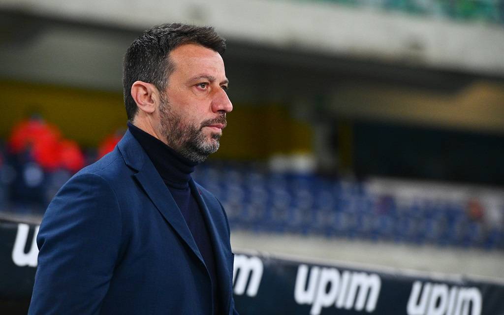 Paolo_Perrone's tweet photo. Ama @OfficialUSLecce come lo amiamo noi. 

In bocca al lupo, mister!

#Lecce #UsLecce #RobertoDaversa https://t.co/9vJy4thrmm