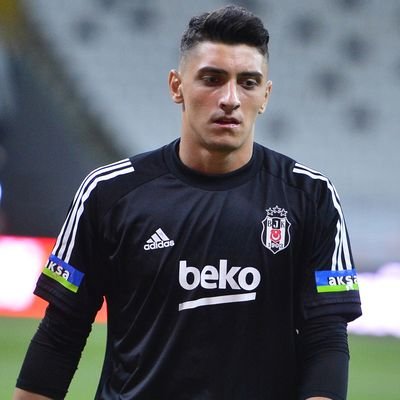 Karagümrük, Emre Bilgin ile anlaşmaya vardı.