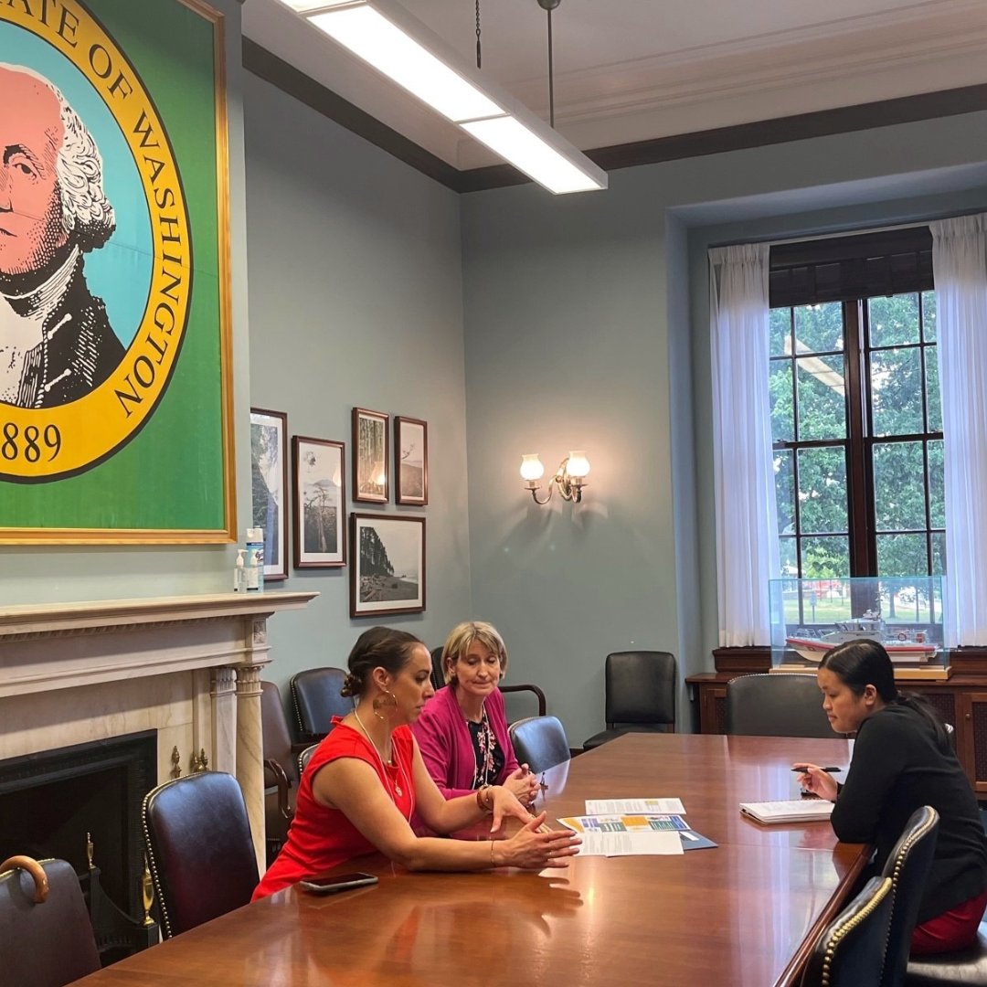 TESOL_Assn's tweet photo. During a meeting with the office of @PattyMurray at the 2023 #TESOLAdvocacy Summit, Rosemary Colón (@rosemarycolon) of WAESOL and Krissy Wilcox of @spokaneschools spoke about the importance of ESSA Title III funding for #ELT programs. https://t.co/uVV4ipeRn6