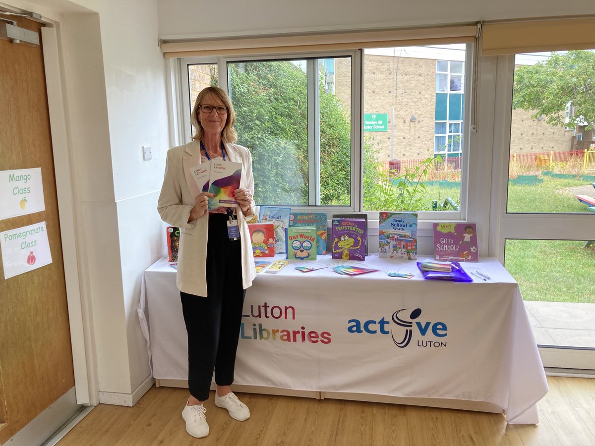 LutonLibraries's tweet photo. #LutonLibraries attending the new intake parents events @warden hill infants https://t.co/pOGbYkRuYj