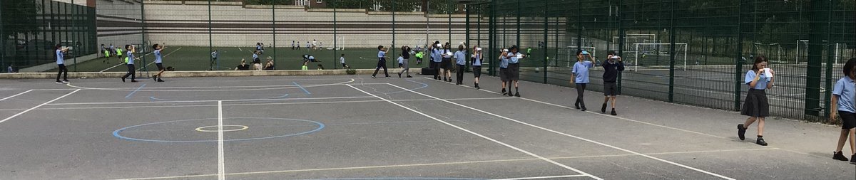 mbpsyear3's tweet image. In Year 3 today, we were learning about reflections! We were challenged to walk around the playground on the lines without looking directly at them! Can you see how we did it?! @MBPSHead @LDBSLAT #mbpsscience