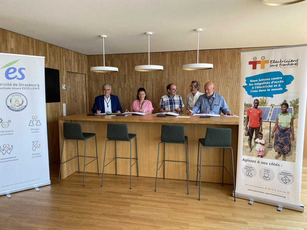 Electriciens sans frontières tweet media