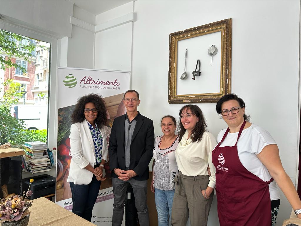 FrancoisDagnaud's tweet photo. Visite déjeunatoire chez Altrimenti, boulevard Serrurier, où on apprend à concilier bien manger et anti-gaspi dans le plaisir d'une gastronomie populaire et inventive. https://t.co/nCKGVIRXt9