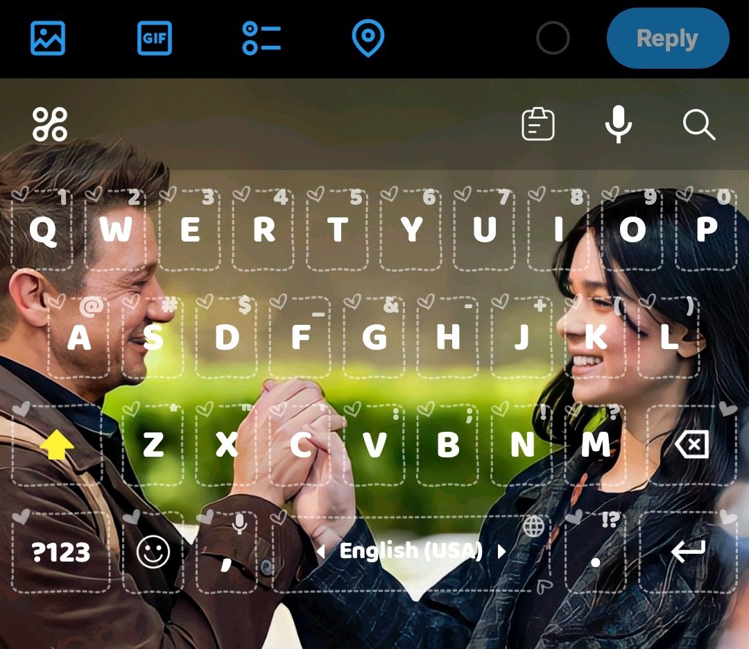 It's been almost 3 years that we've used this pic as a background for our keyboard. We really love this one. How about you? #Hawkeye
