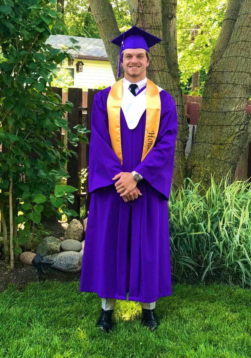 Congratulations to all of this year’s graduates, including our very own Will Pearson!

#Grad2023 | #bdnmb