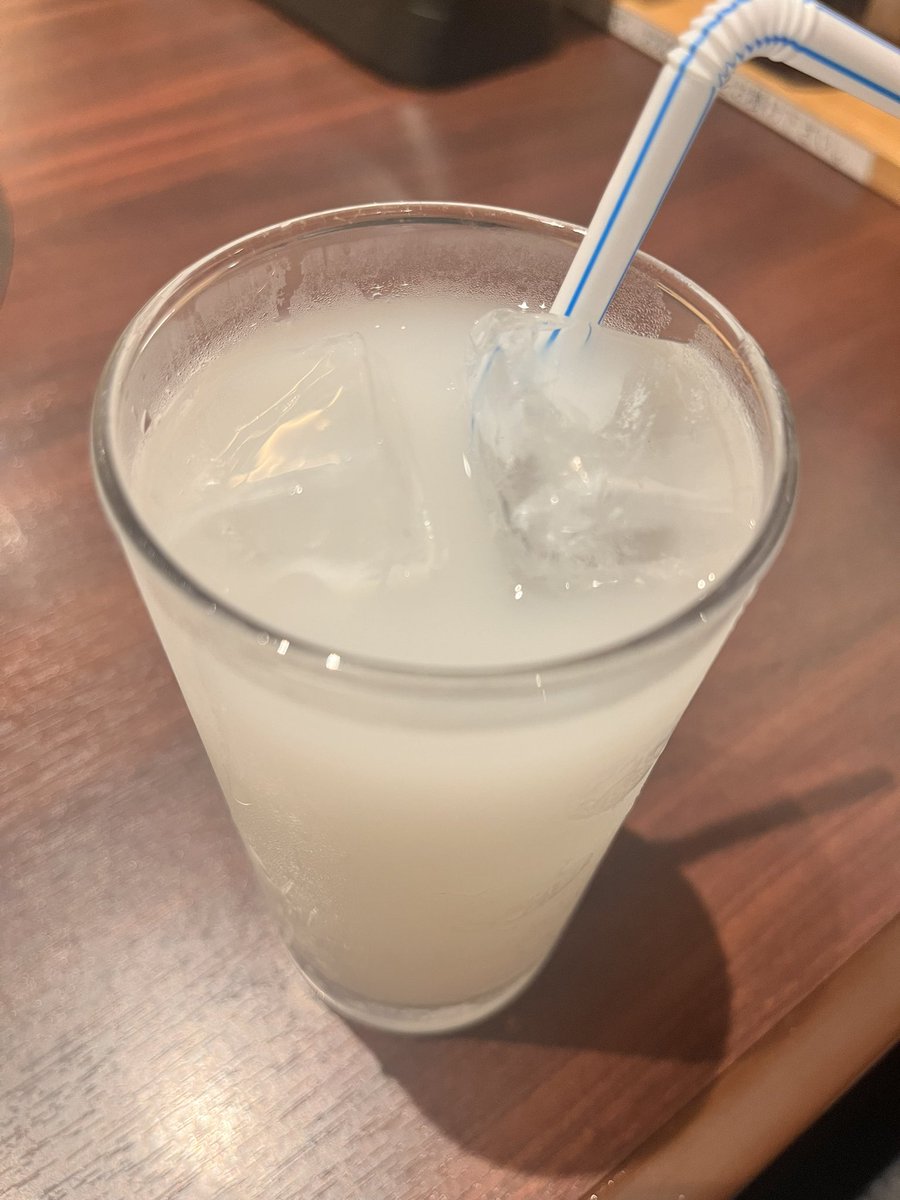 abeamari254's tweet photo. カルピスが1番美味しいと思う！！ https://t.co/ODnSVLSHCK