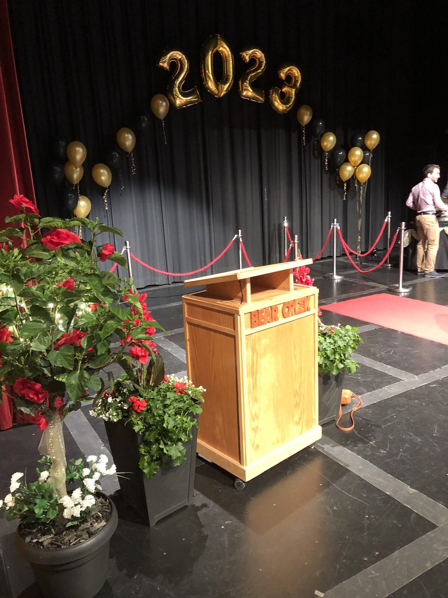 Wishing our grade 8 graduates from <a href="/ArdaghBluffsPS/">Ardagh Bluffs Public School</a> all of the very best after a glamorous, “Night in Hollywood” themed graduation last evening. Congratulations and make us proud, Bengals!🐯