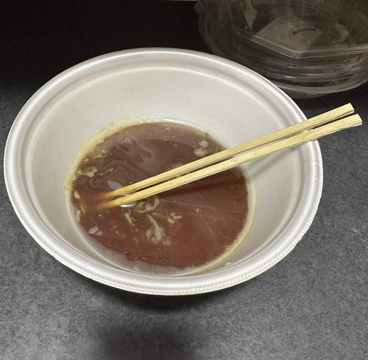 滅多にラーメン食べる事ないのにたまたま食べたくなって注文して食べ終わってから応募企画がTL流れて来て悔しかったので...... #有麺団