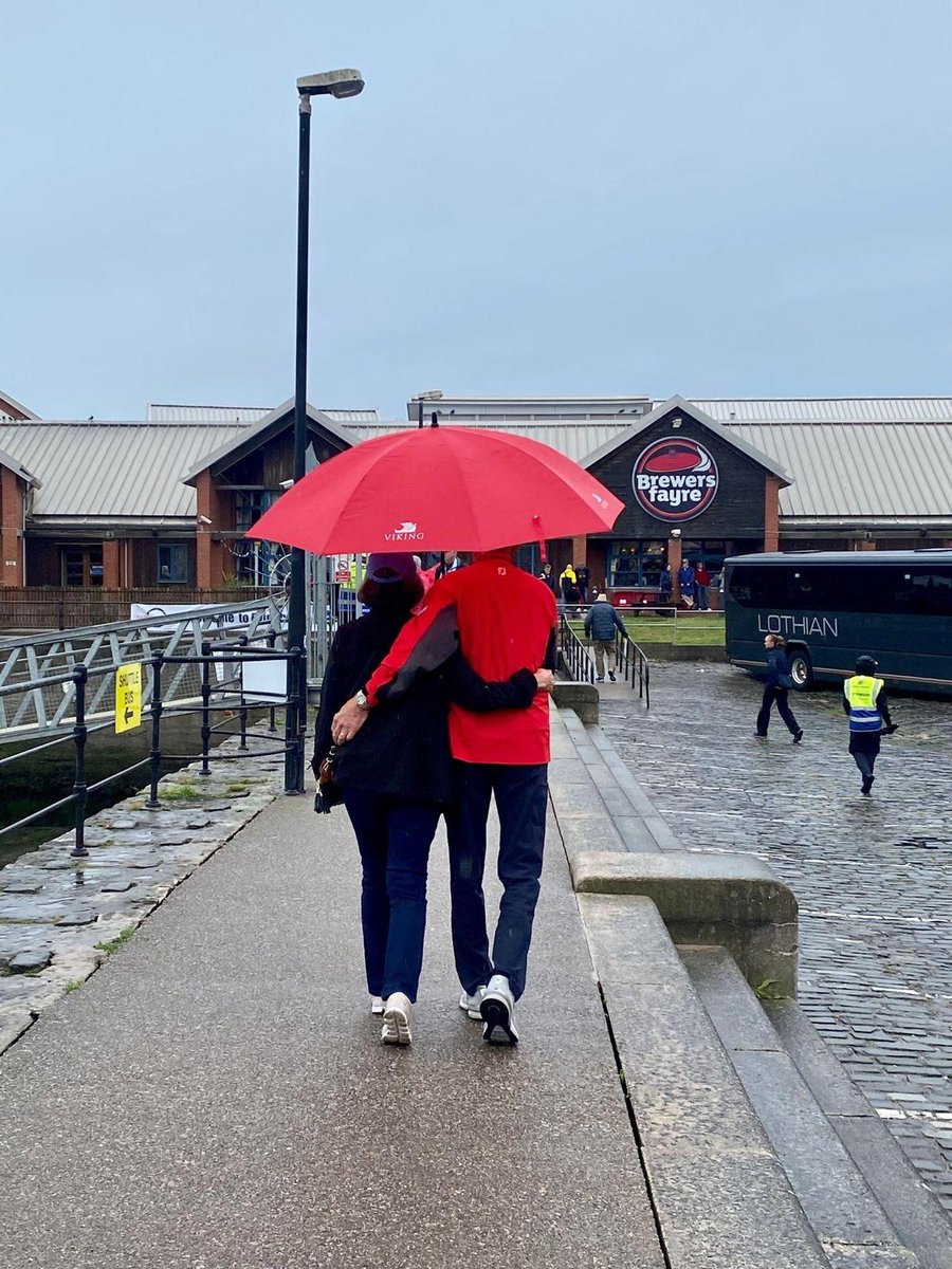 CapitalCruising tweet media