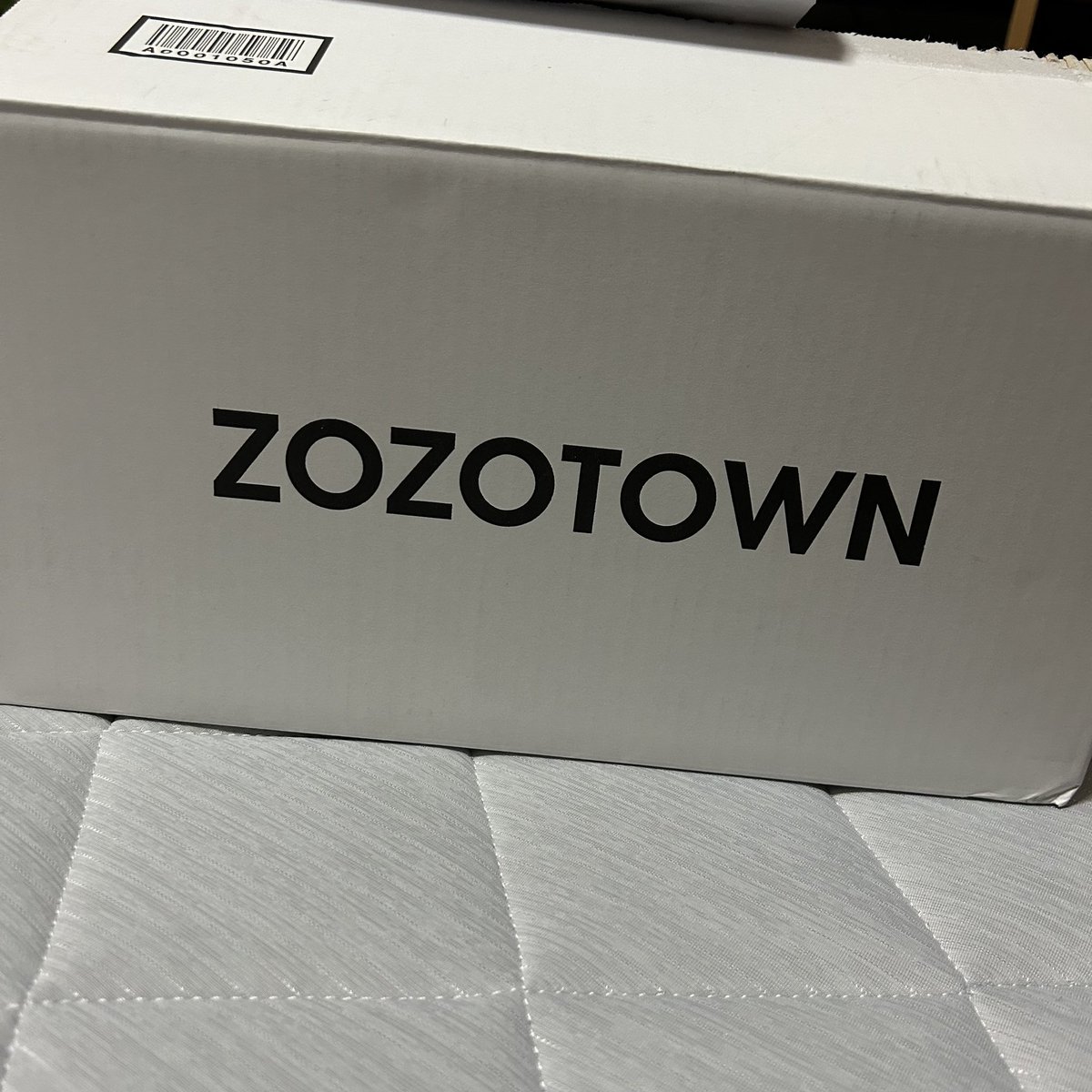 emmmmmma1980's tweet photo. #ZOZOSALE箱CP 
#ZOZOTOWN 
あれ？白に変わったのかなーと思ったら
なんと！😳
初めて黒以外がキタ
Twitterに投稿するのなんて何年ぶりだ！
せっかくだか��投稿！
ご縁がありますように😌 https://t.co/LQ08kyxcYt