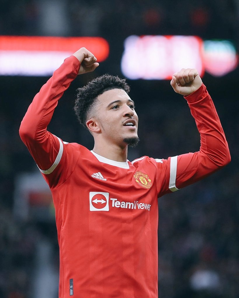 🚨 On this day, two years ago, Manchester United signed Jadon Sancho for £73M: 🔴 Games: 79 ⚽ Goals: 12 🅰️ Assists: 6 Rate his time at United out of 10? 👇
