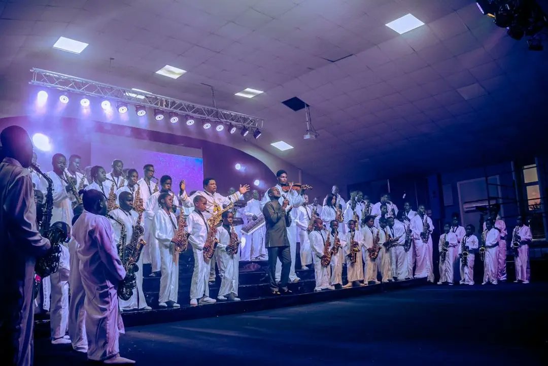TobiNuel's tweet photo. It was a great privilege to play along with the saxophone maestro @jerryomole and his wonderful and powerful saxophone community @saxophonehub 🔥🔥🔥. You all aren't ready for what is coming soon🔥🔥🔥. Stay tuned, You'll surely be blessed 🔥❤️.
#tobinuel #recorderplayer https://t.co/vOFCsVGROA