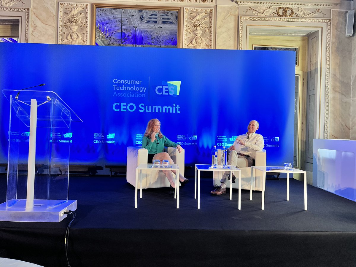 Ximenatech's tweet image. .@LizClaman: “I am excited about anything that makes life easier, but I don’t want to make the next generation 'Gen L' (lazy)." Brilliant fireside chat moderated by @GaryShapiro at the @CTATech #CEOSummit in Florence, Italy.
#tech @FoxBusiness