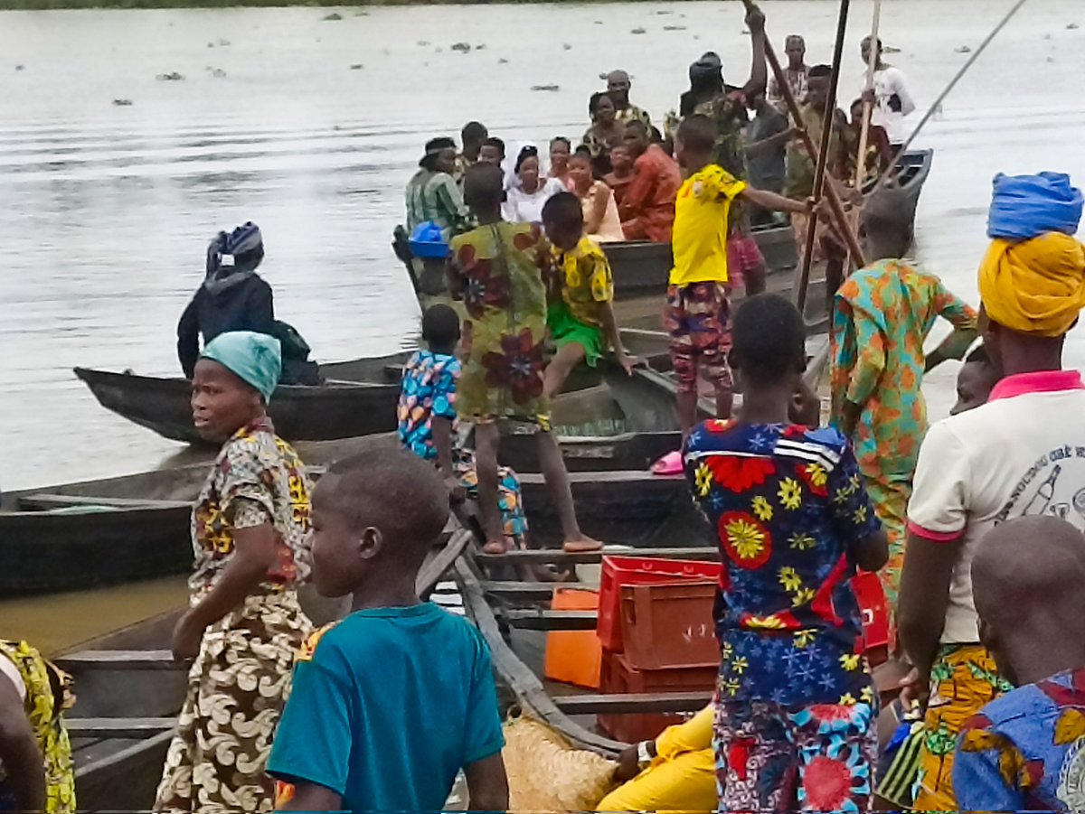 9jarian's tweet photo. Experience the charm, excitement, and natural beauty of a journey from Badagry to a remote waterside wedding in Benin Republic, with a detour to the Hétin-Sota Hot Spring Water.  #WestAfrica #CulturalHeritage #NaturalBeauty #UnforgettableJourney https://t.co/CZIMw3Qp9u